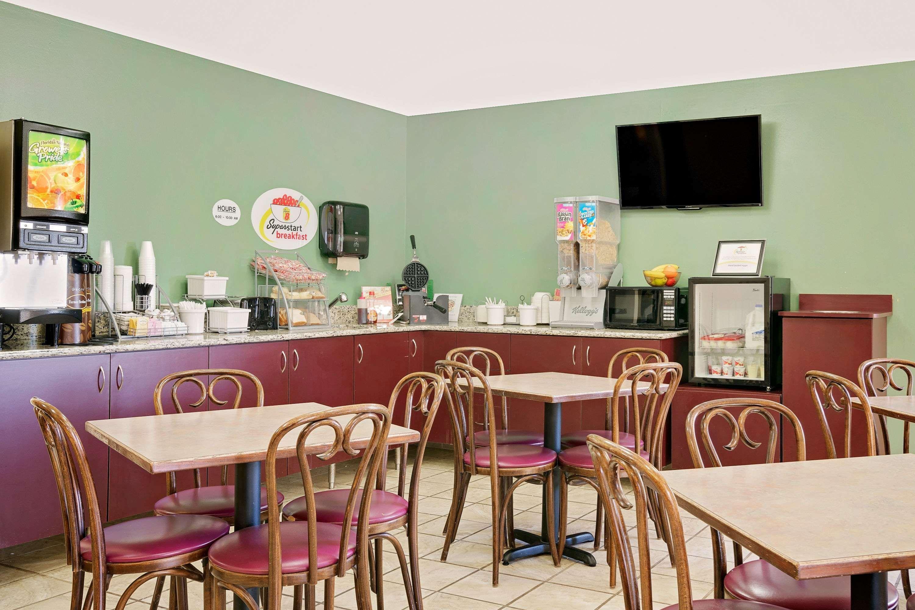 Hotel Super 8 By Wyndham Cloquet Extérieur photo
