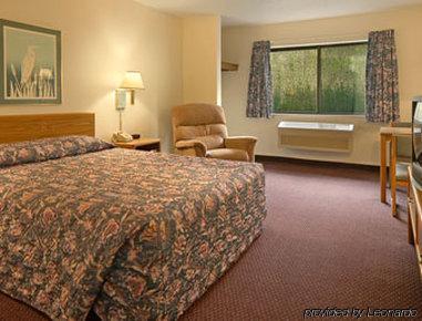 Hotel Super 8 By Wyndham Cloquet Chambre photo